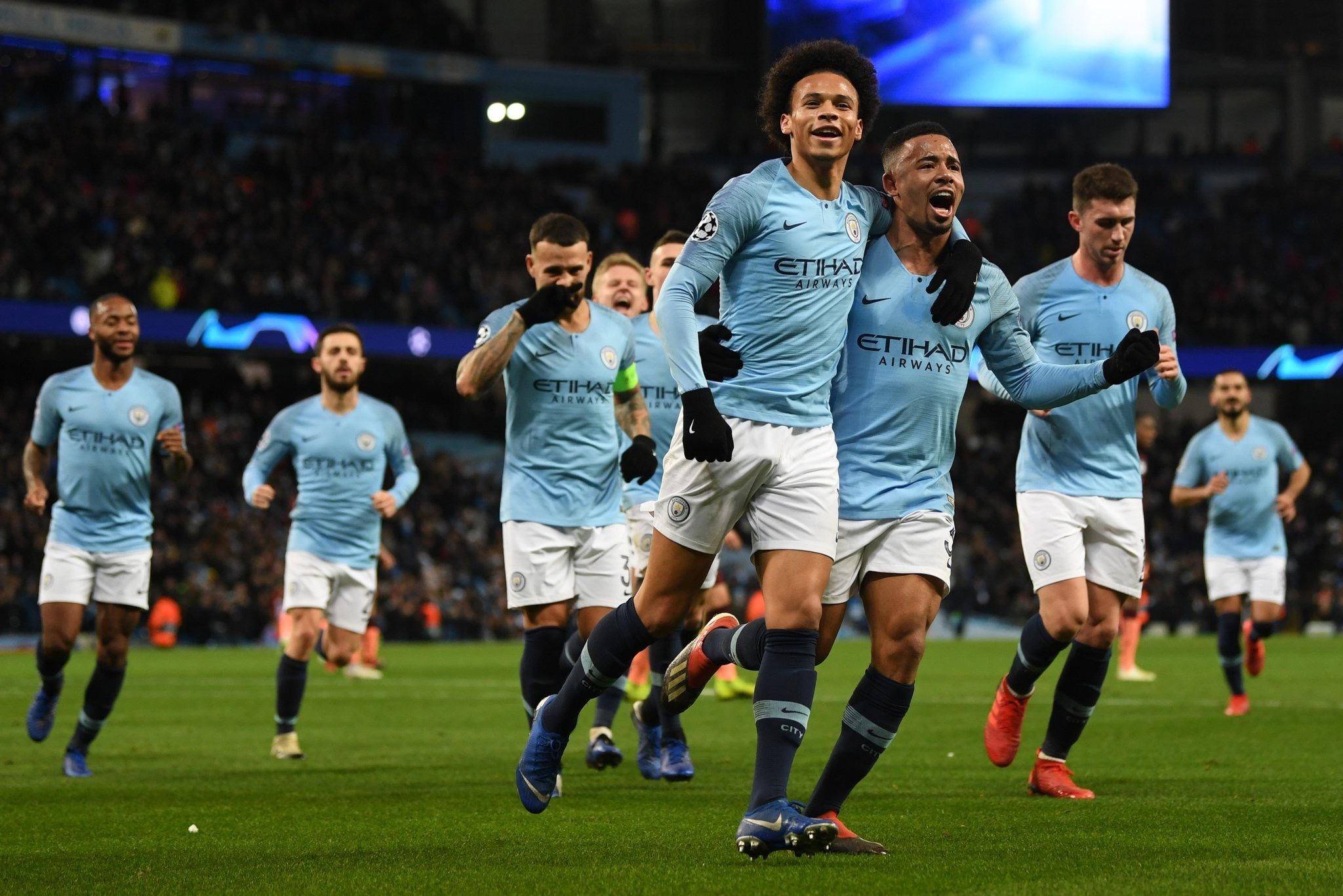 中场球员伊 中场球员伊